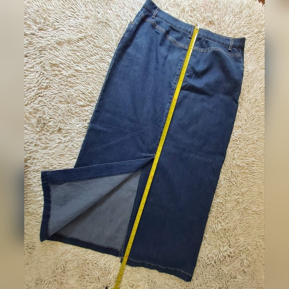 Haggar denim skirt- size 12 - Picture 2 of 7